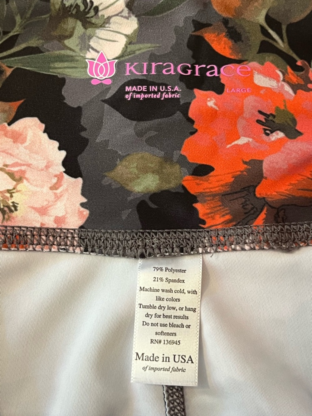 NWT Kiragrace Floral Print Active Leggings Pink & Black cropped size large - Picture 4 of 6